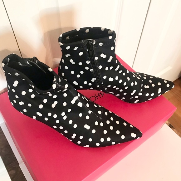 Gently Worn Betsey Johnson Fabric Booties with Kitten Heel Polka Dot Size 6.5 - Picture 4 of 10
